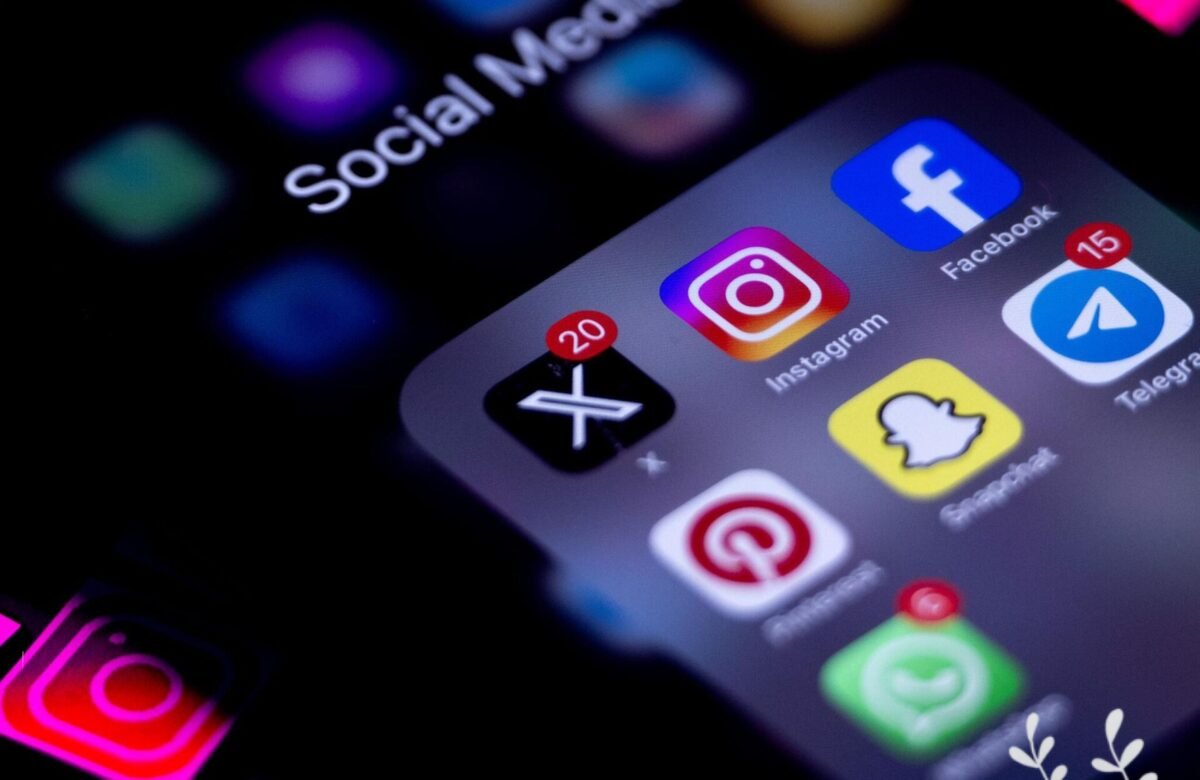 Major AWS Cloud Outage Brings Down Popular Apps and Websites